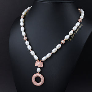 Alev white freshwater pearl and rose gold necklace - The Jewelry Palette