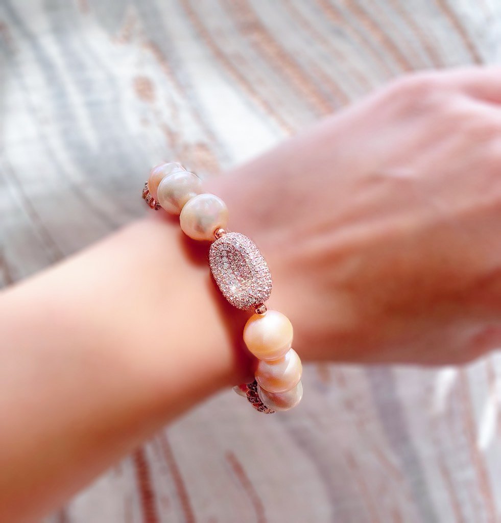 Joanna lustrous pink pearl and rose gold bracelet - The Jewelry Palette