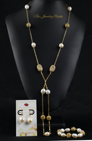 Noelle creamy white freshwater pearl hoop earrings - The Jewelry Palette